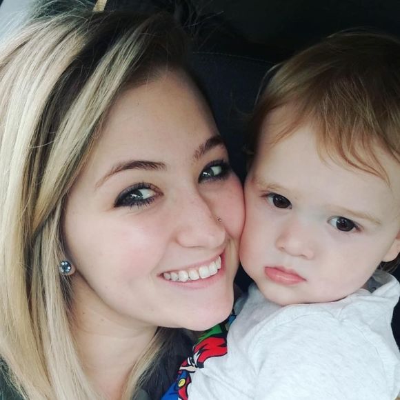 Meet your Posher, Amber - Picture 1 of 1